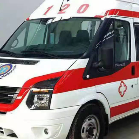 盈江非急救护送病人转院租赁救护车的优缺点对比